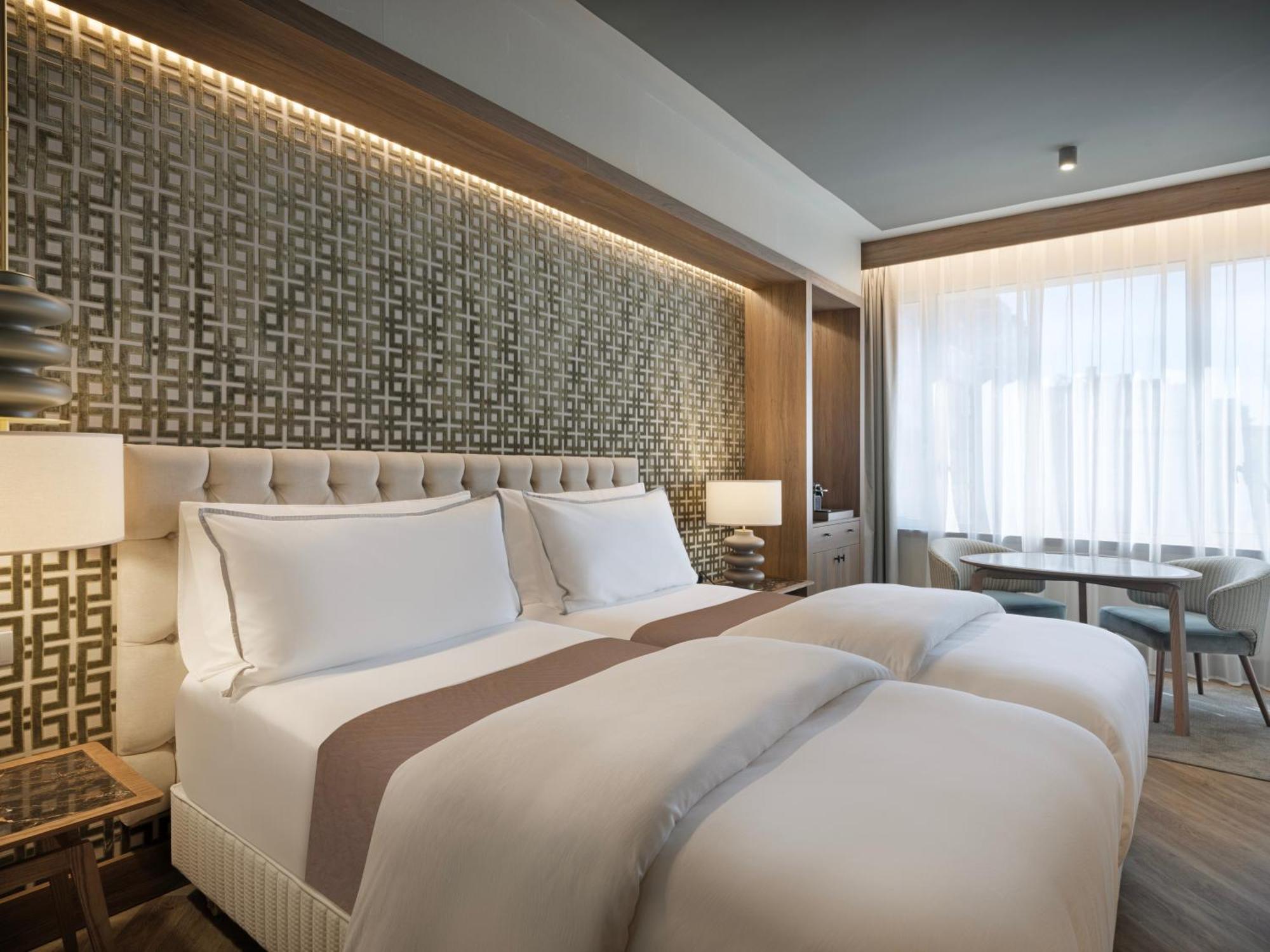 The Westin Madrid Cuzco Hotel Eksteriør billede