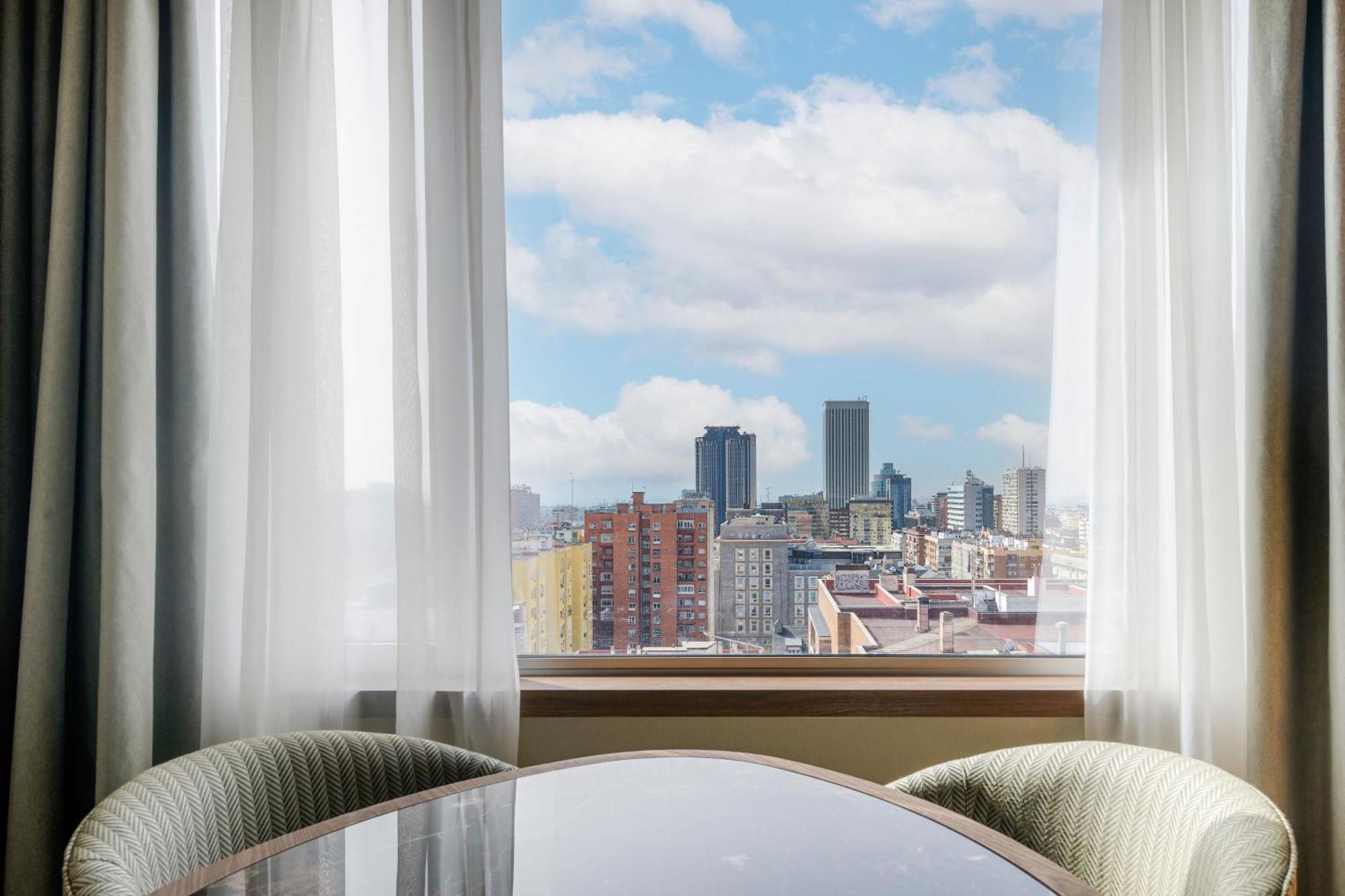 The Westin Madrid Cuzco Hotel Eksteriør billede